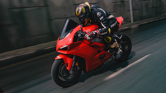 India's Lightest Performance Helmet
