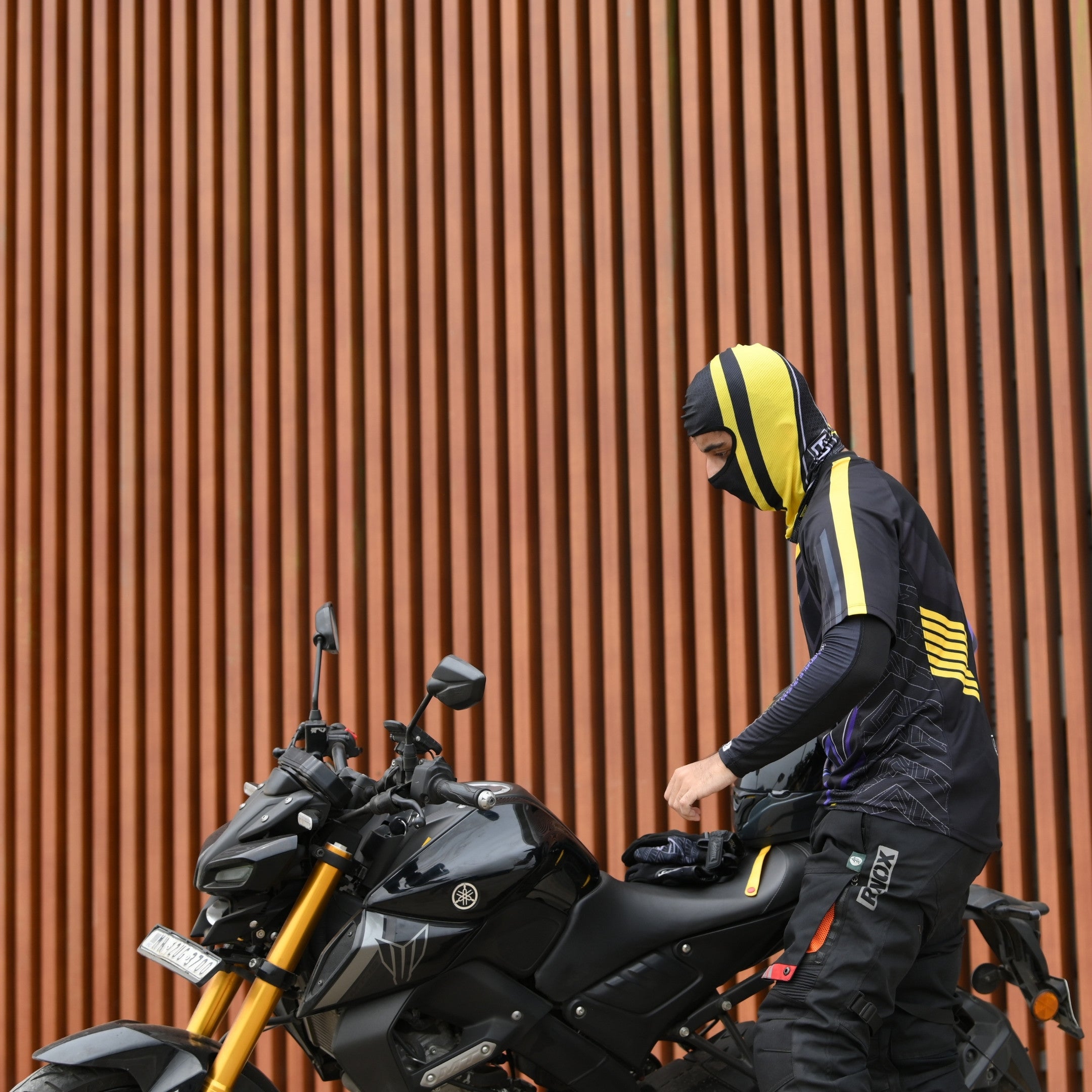 Neo Classic ThrottlRR 1.0 Slash Cut Balaclava