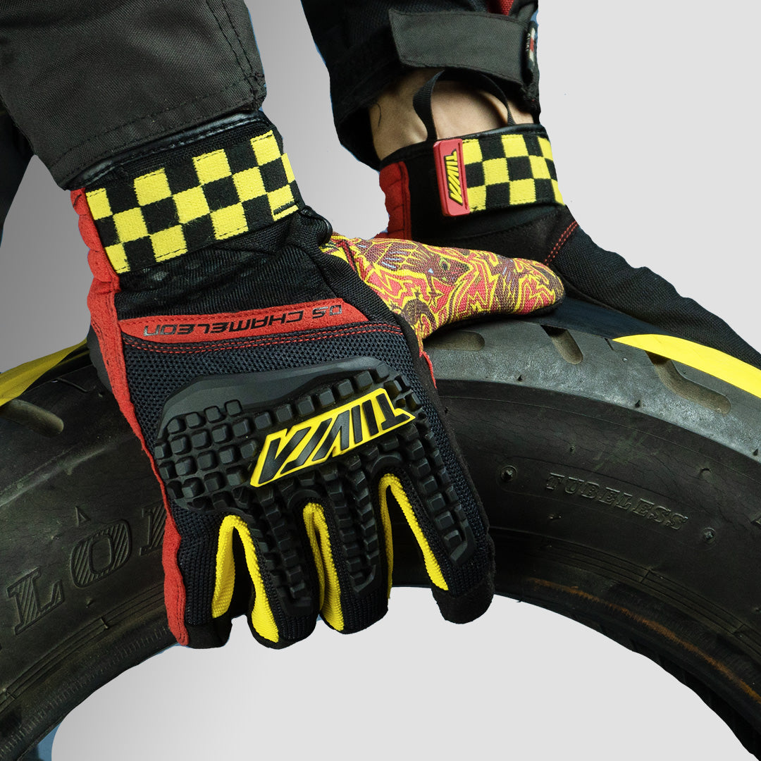 Grip & Grit: The Case for Wearing Gloves on Every Ride