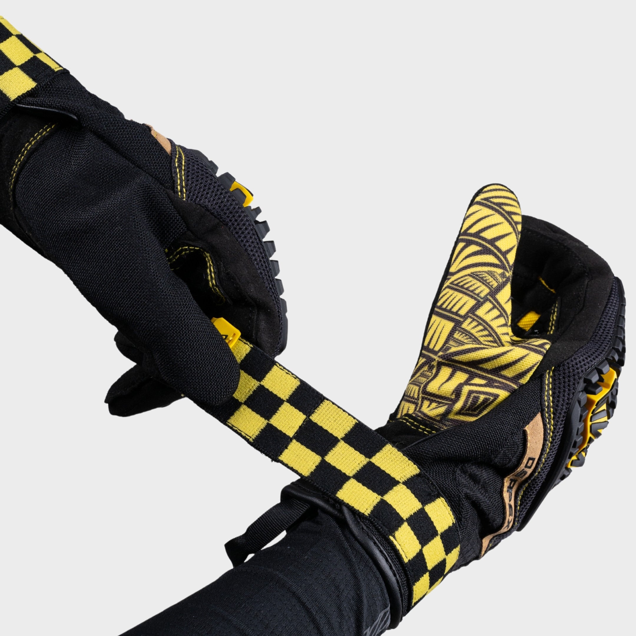 ADV Gloves - DS Apex | Quick-Dry