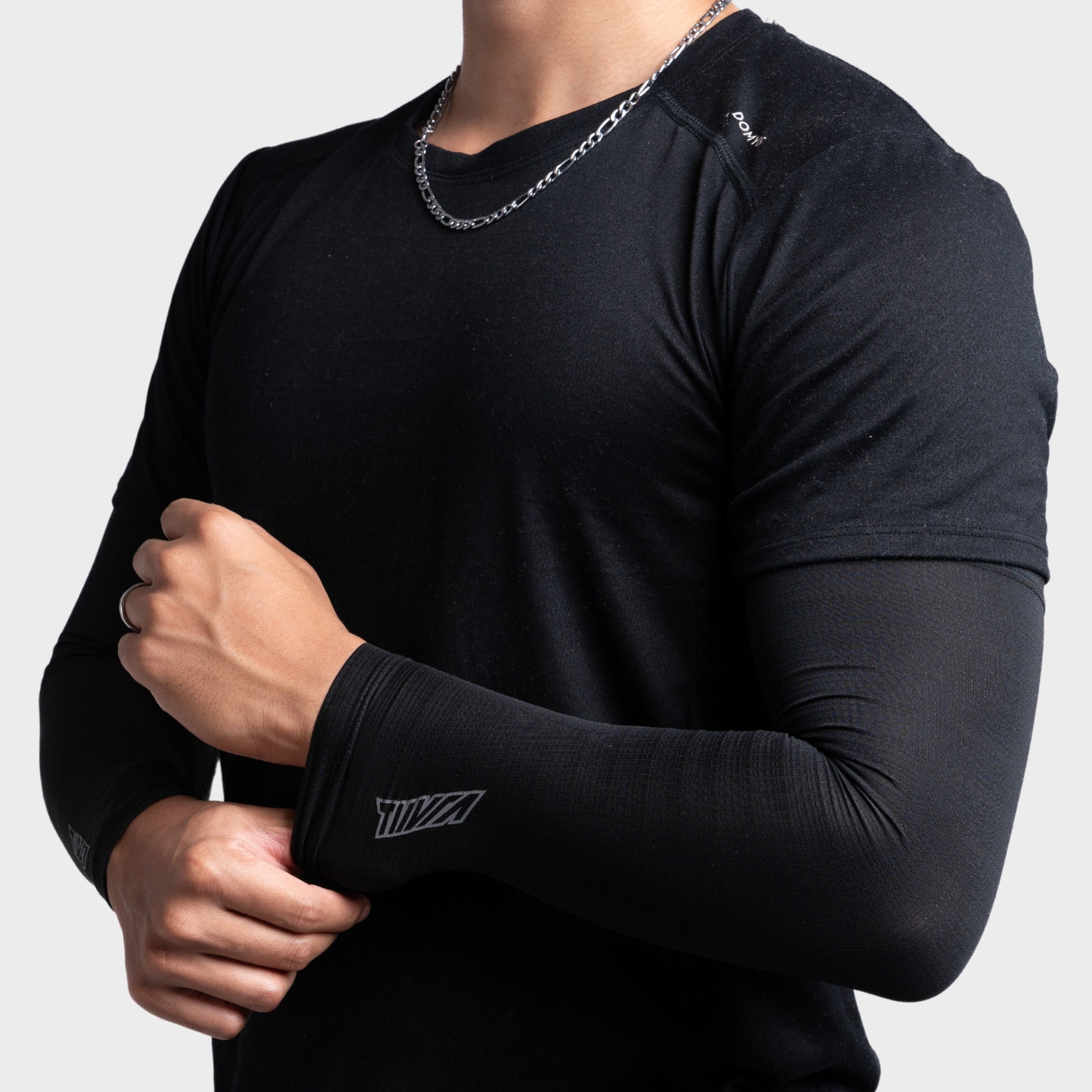 Basics Arm Sleeves - Nero